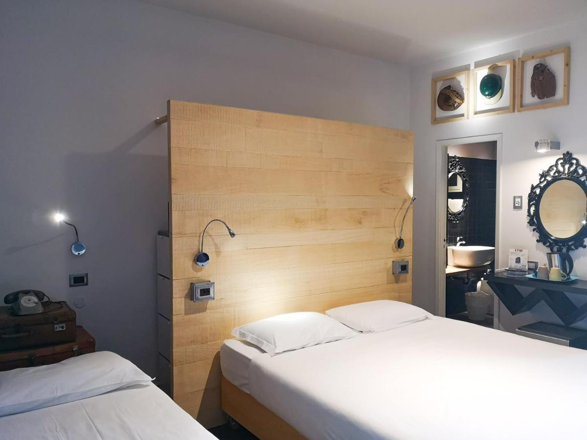 Hotel Perla - The Storyhoteller Riccione Exteriör bild