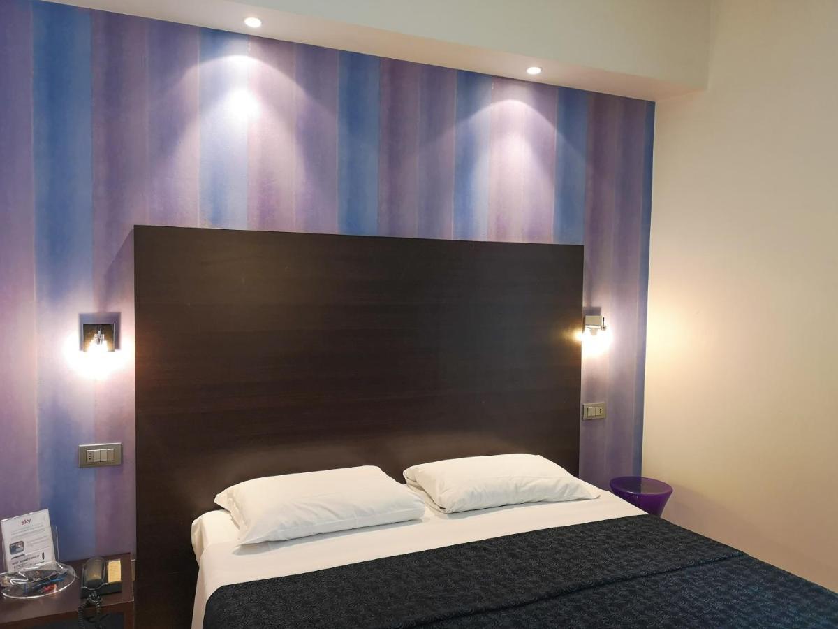 Hotel Perla - The Storyhoteller Riccione Exteriör bild