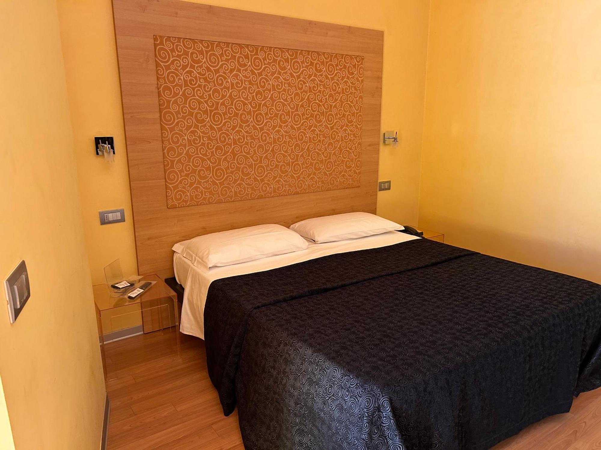 Hotel Perla - The Storyhoteller Riccione Exteriör bild