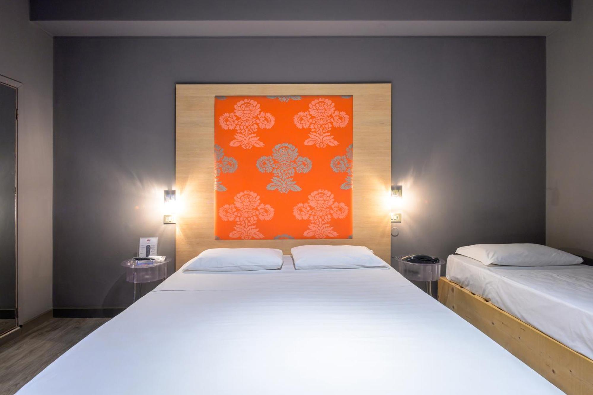 Hotel Perla - The Storyhoteller Riccione Exteriör bild